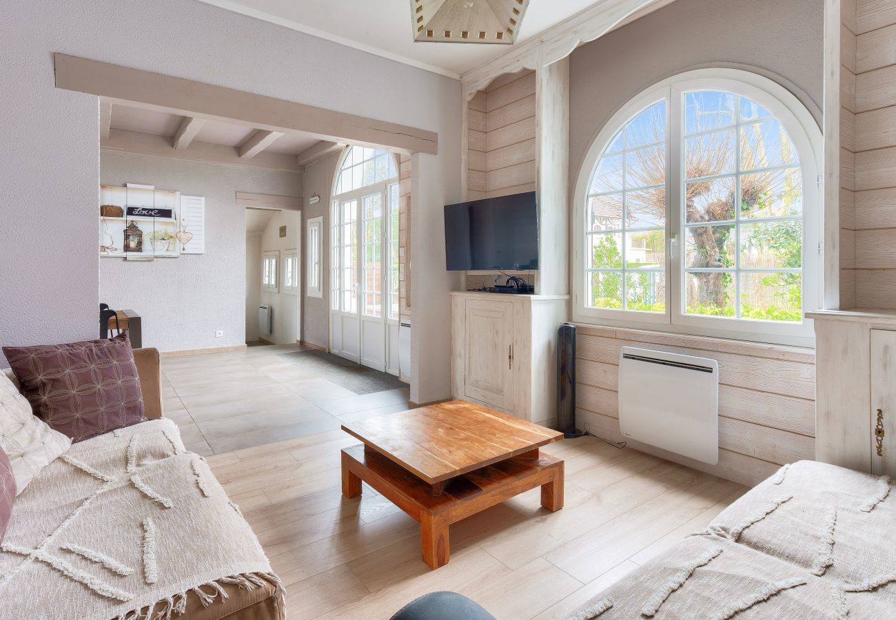 House in Andernos-les-Bains - 350m from Betey's beach- House for 9 with a pool