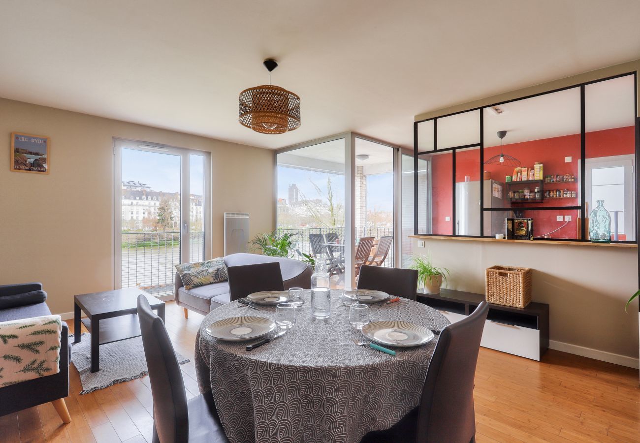 Apartment in Nantes - Stay on the Ile de Nantes overlooking the Loire