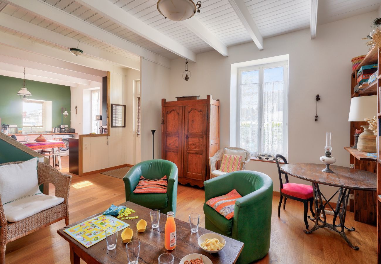 House in Penmarch - 700m from the beach, charming house for 6