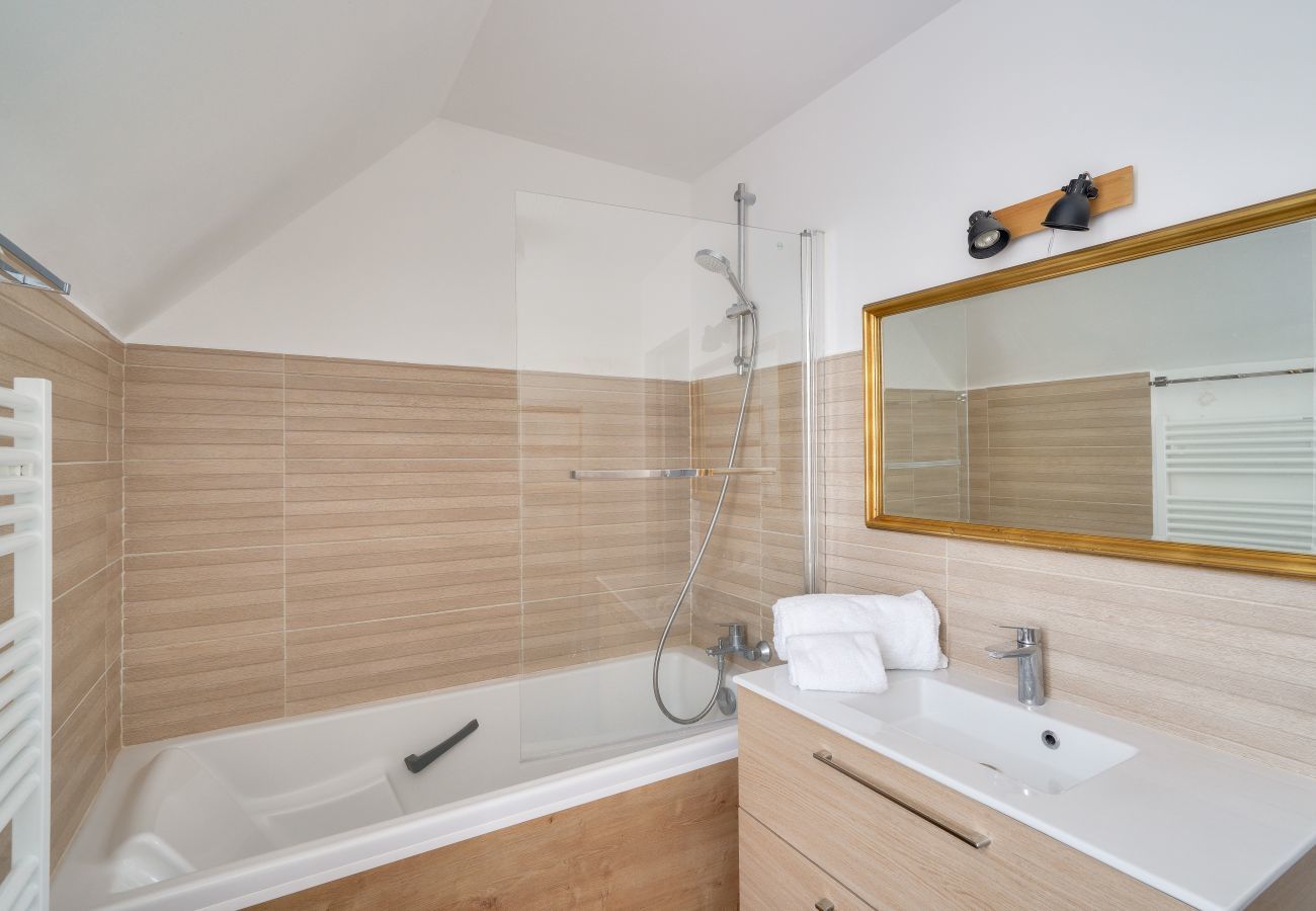 House in Penmarch - 700m from the beach, charming house for 6