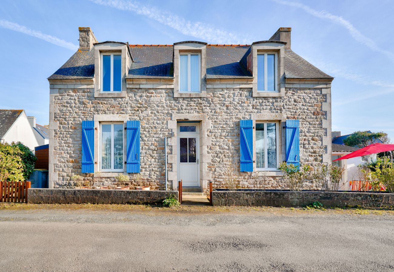House in Penmarch - 700m from the beach, charming house for 6