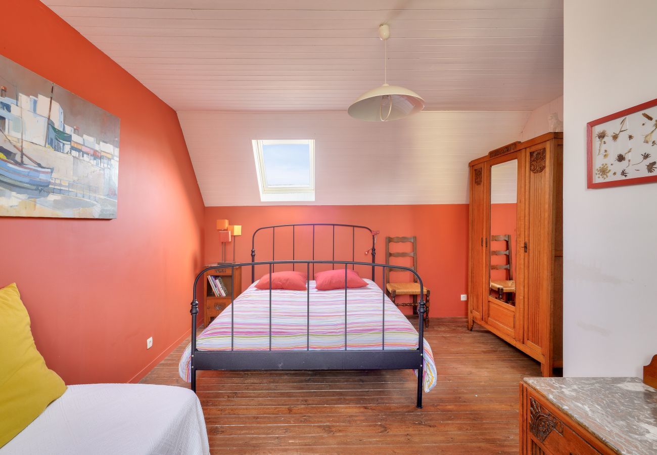 House in Penmarch - 700m from the beach, charming house for 6