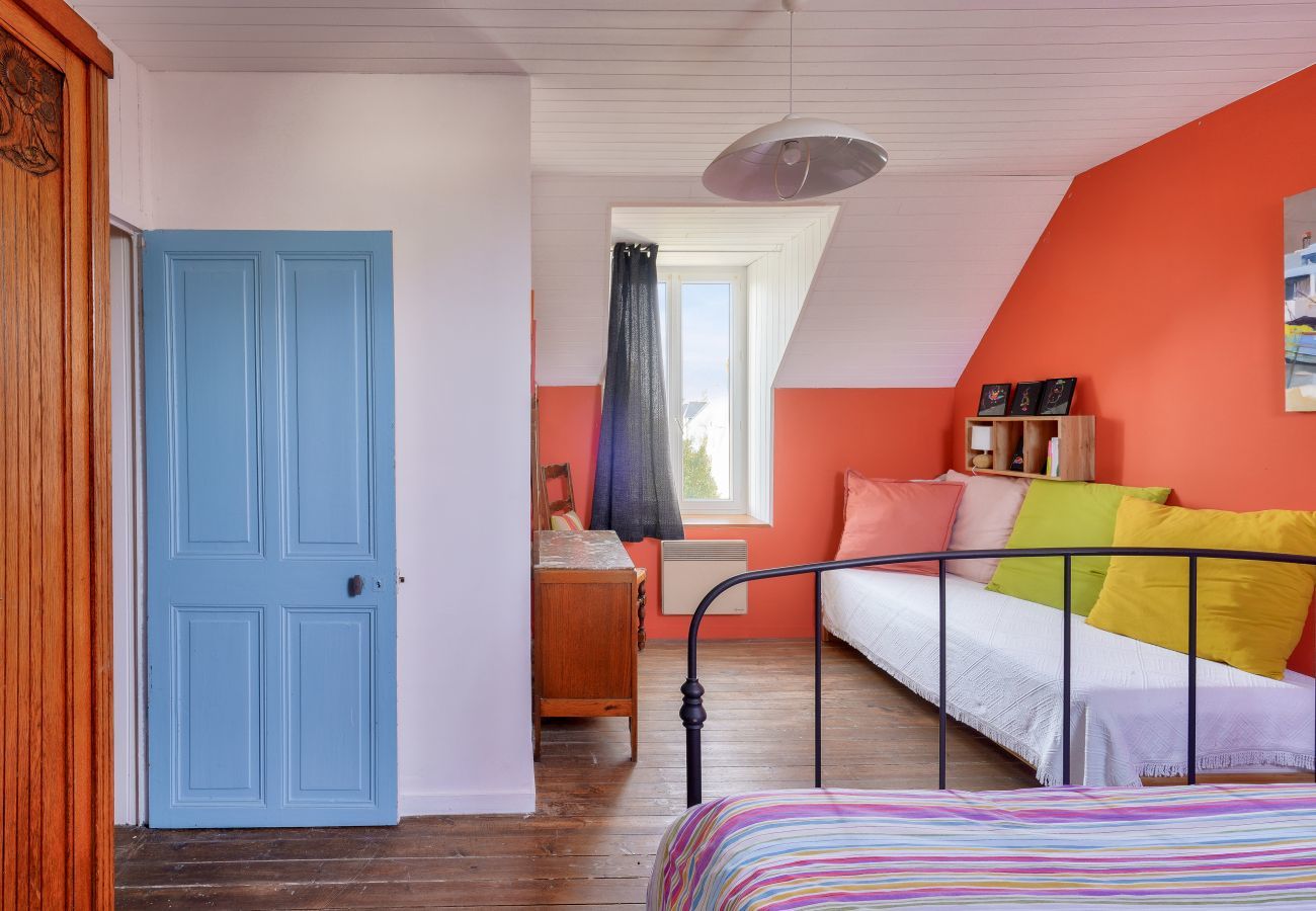 House in Penmarch - 700m from the beach, charming house for 6