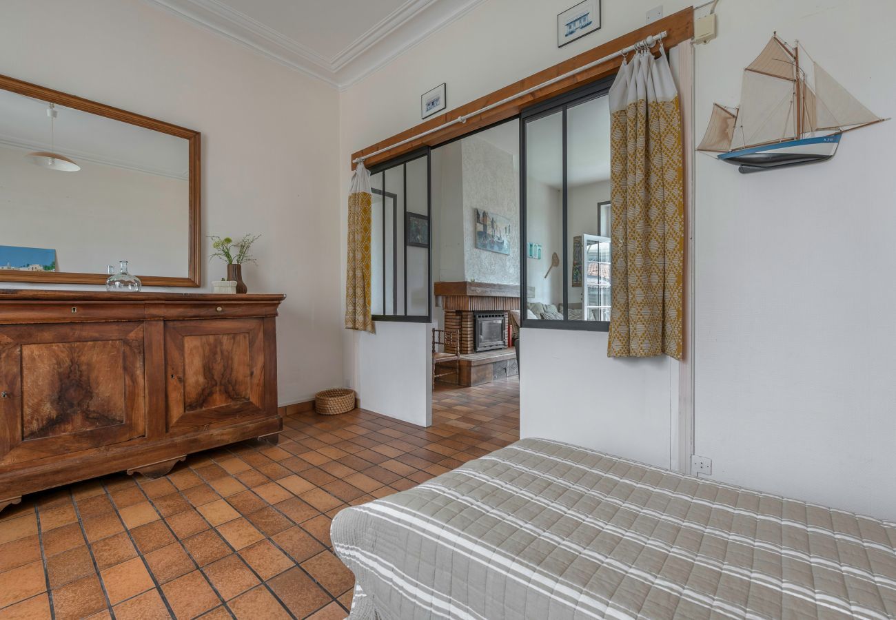 House in La Bernerie-en-Retz - House for 6 in Bernerie , 270m from the beach