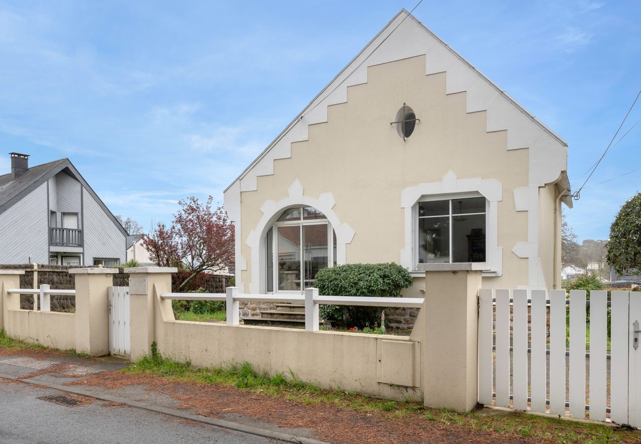 House in Pornichet - House for 5 - garden - 200 m from the beach 