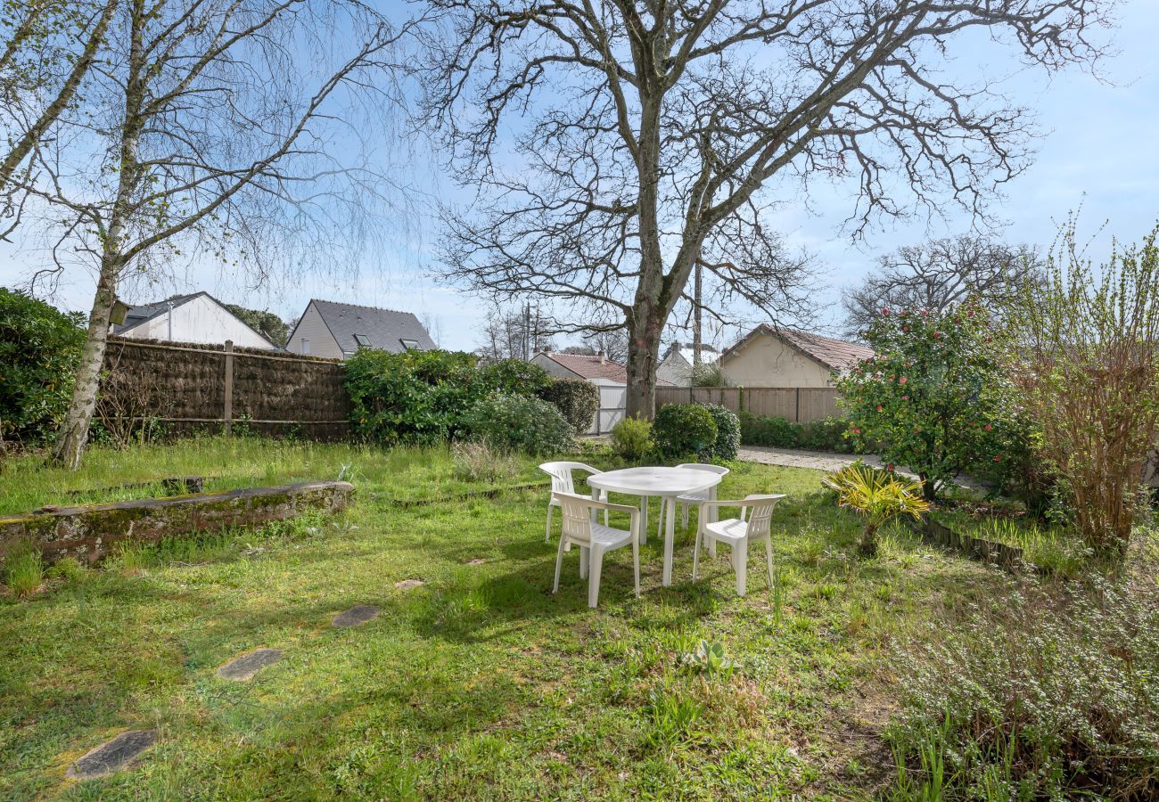 House in Pornichet - House for 5 - garden - 200 m from the beach 