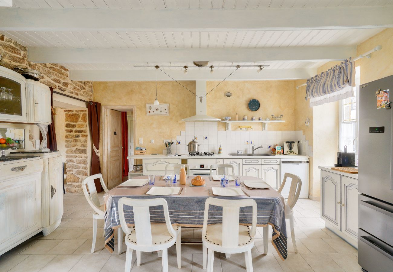 House in Penmarch - Charming house with terrace and garden