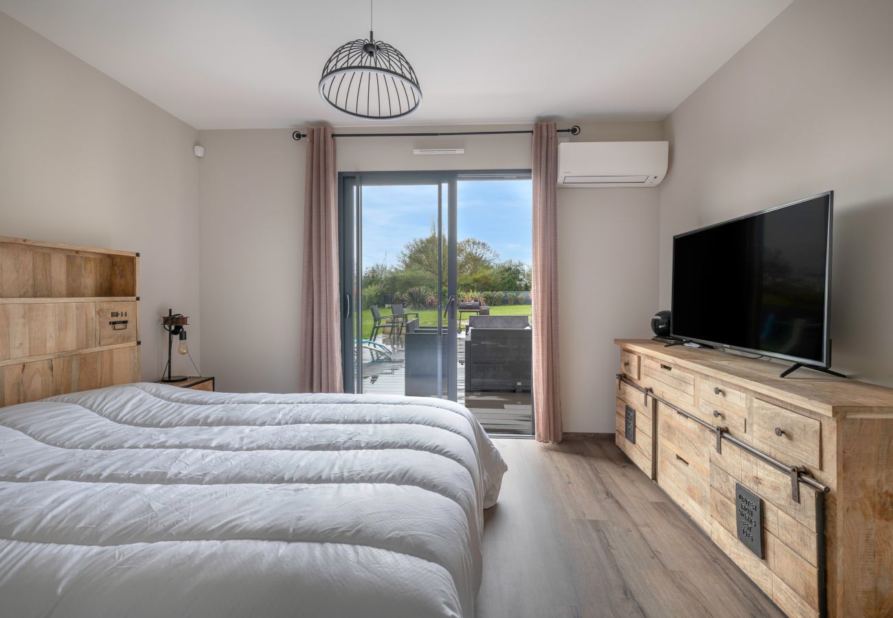 House in Pornic - Family home with jacuzzi for 6