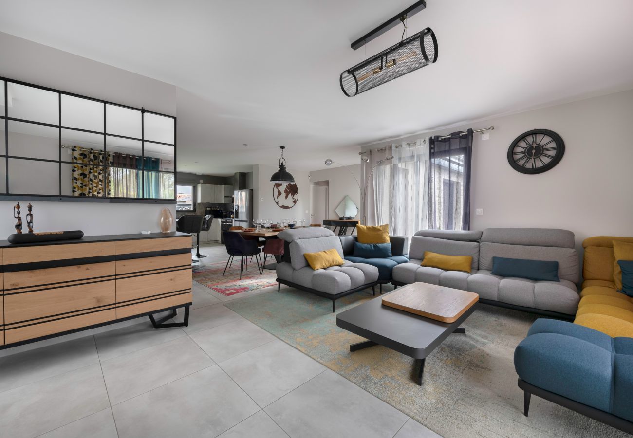 House in Pornic - Family home with jacuzzi for 6