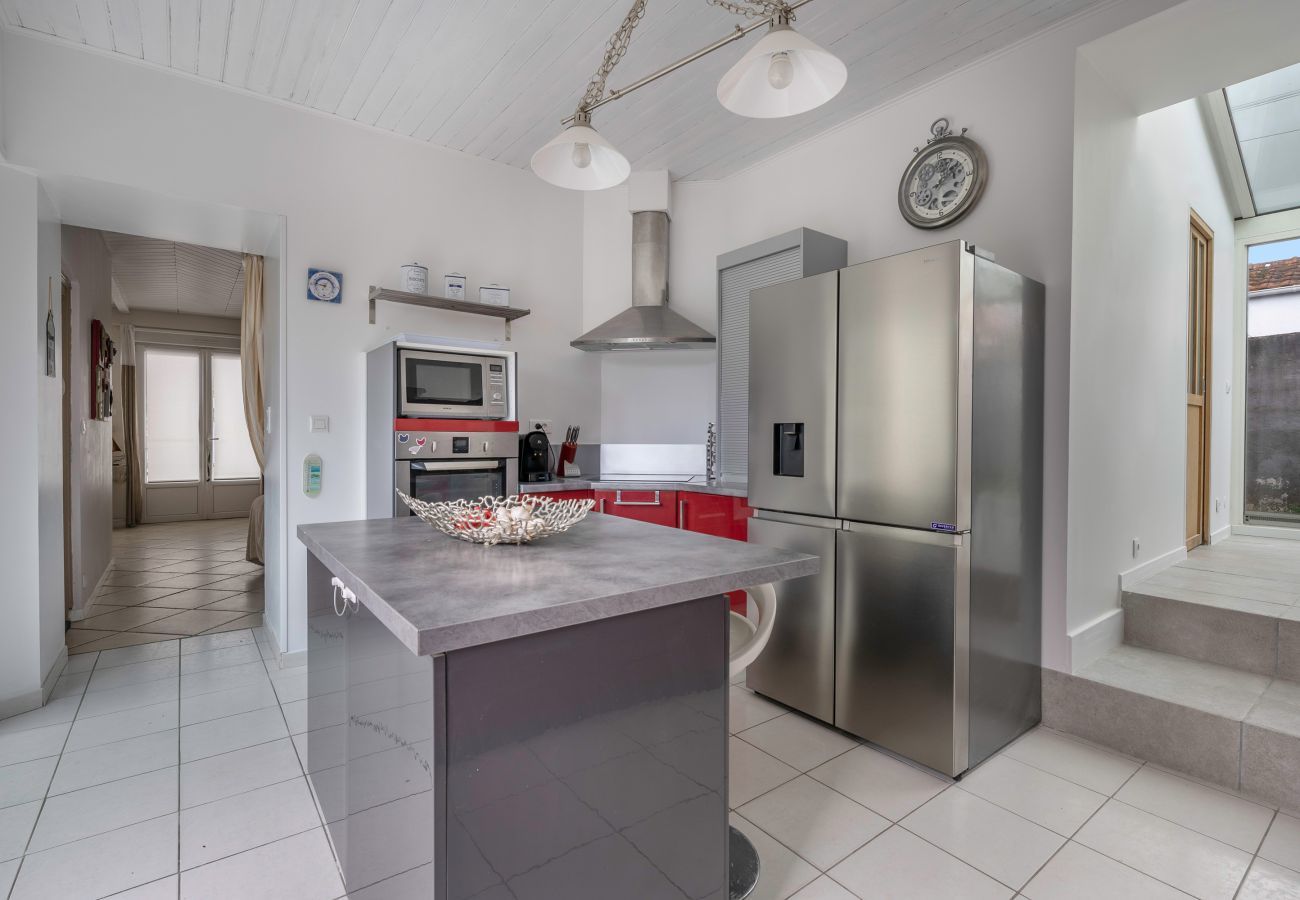 House in Préfailles - Charming house with swimming pool in Préfailles