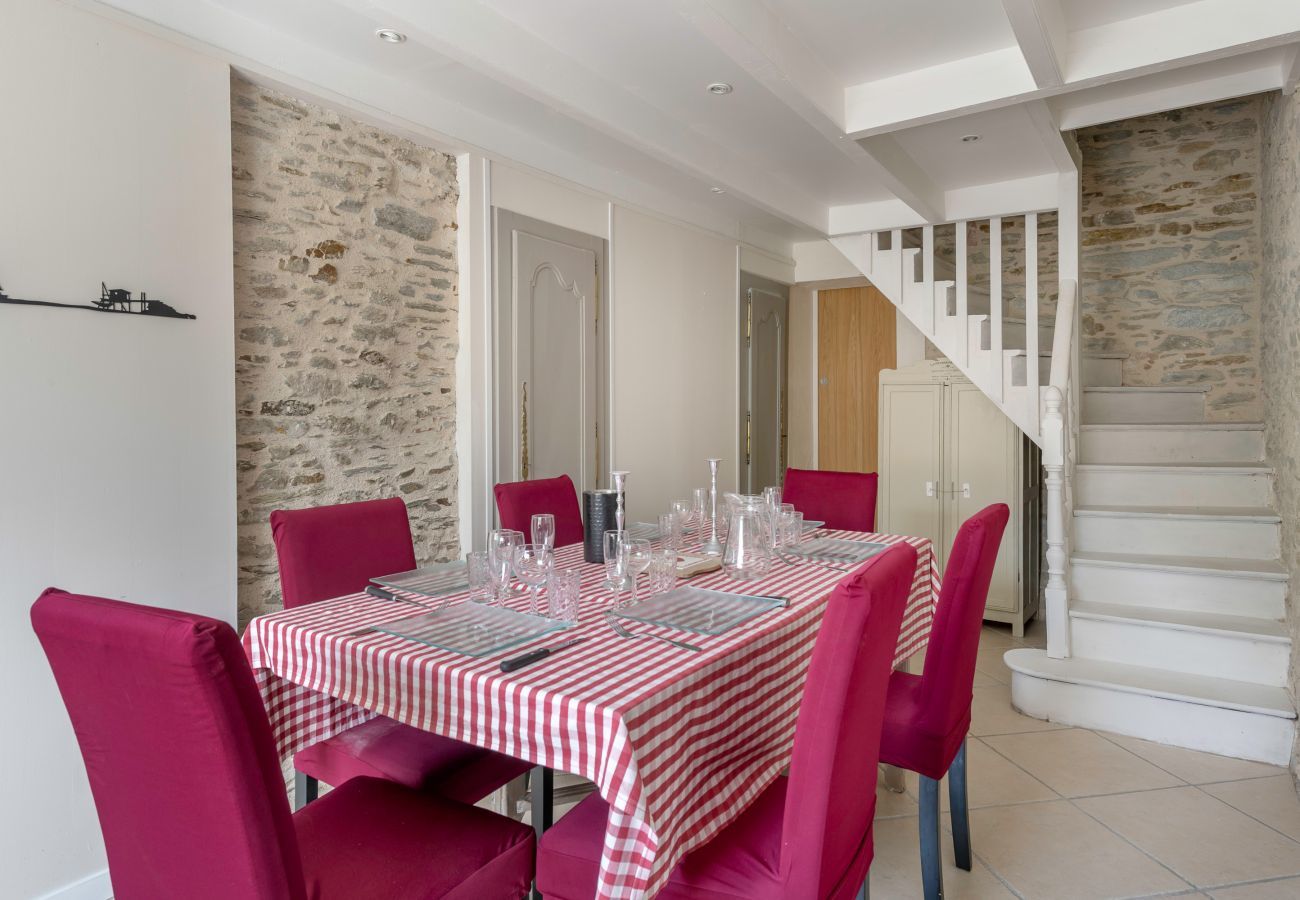House in Préfailles - Charming house with swimming pool in Préfailles