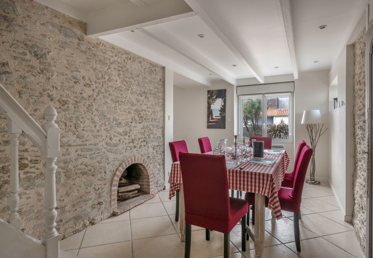 House in Préfailles - Charming house with swimming pool in Préfailles