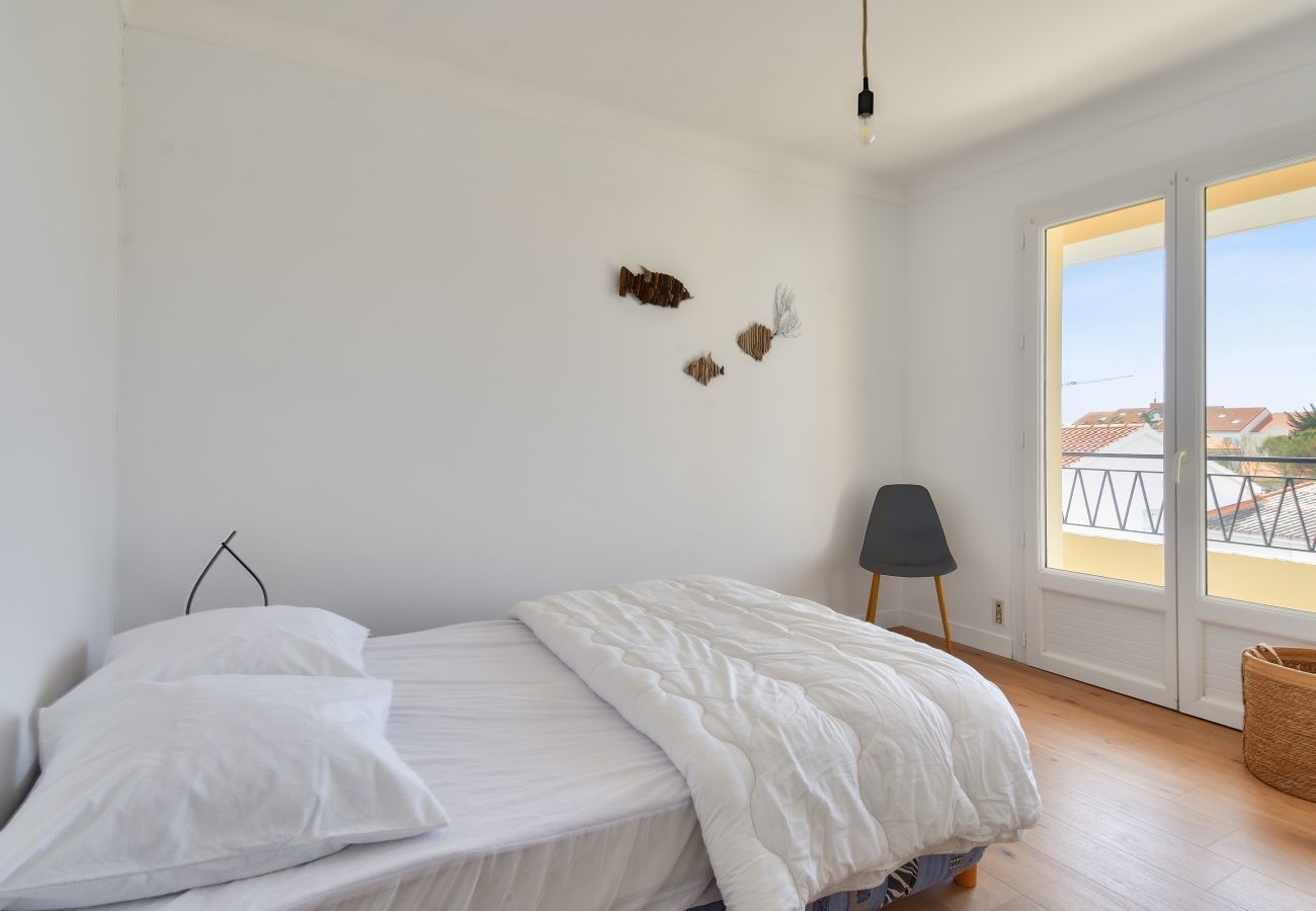 House in Saint-Hilaire-de-Riez - 350m from the beach- House for 8- Large terrace