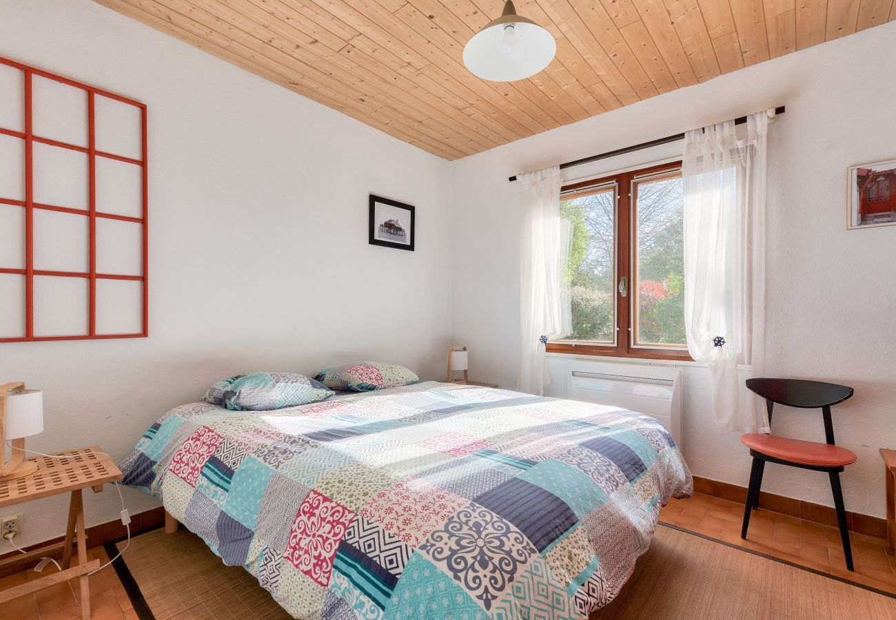 House in Andernos-les-Bains - 1km Mauret's beach- house for 6 with a pool