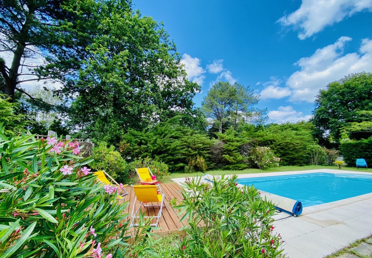 House in Andernos-les-Bains - 1km Mauret's beach- house for 6 with a pool