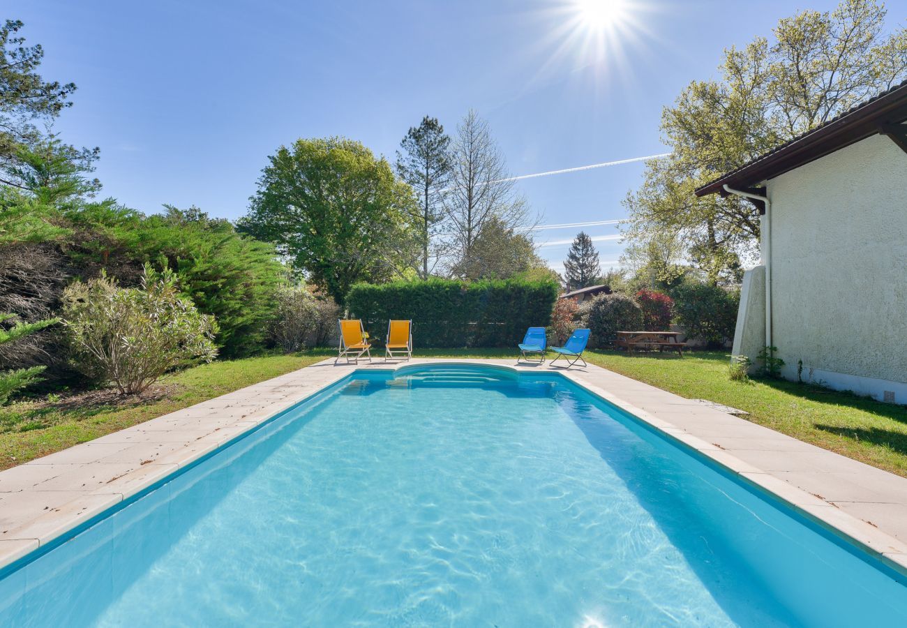 House in Andernos-les-Bains - 1km Mauret's beach- house for 6 with a pool