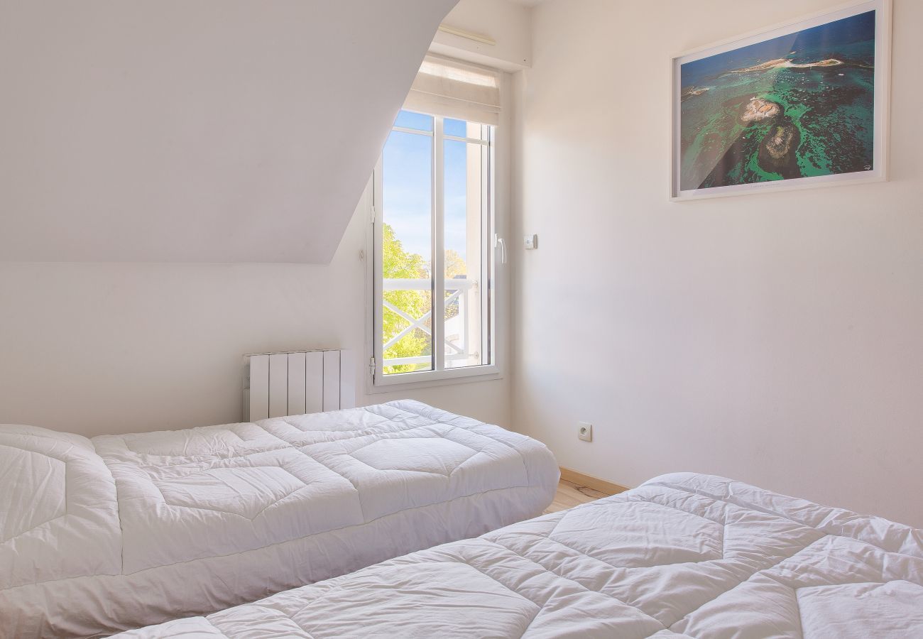 Apartment in Fouesnant - Escape to Fouesnant in a flat with balcony
