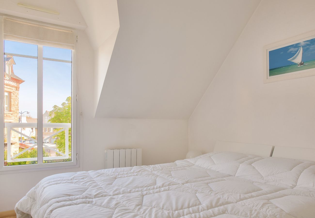 Apartment in Fouesnant - Escape to Fouesnant in a flat with balcony