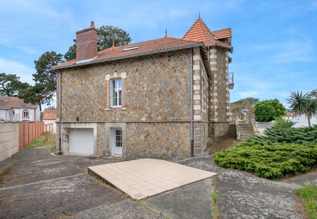 House in Saint-Brevin-les-Pins - Family house for 8  in St Brévin - near beach