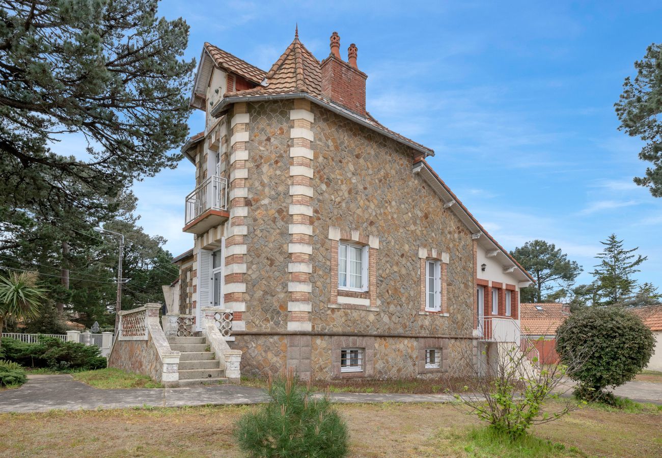 House in Saint-Brevin-les-Pins - Family house for 8  in St Brévin - near beach