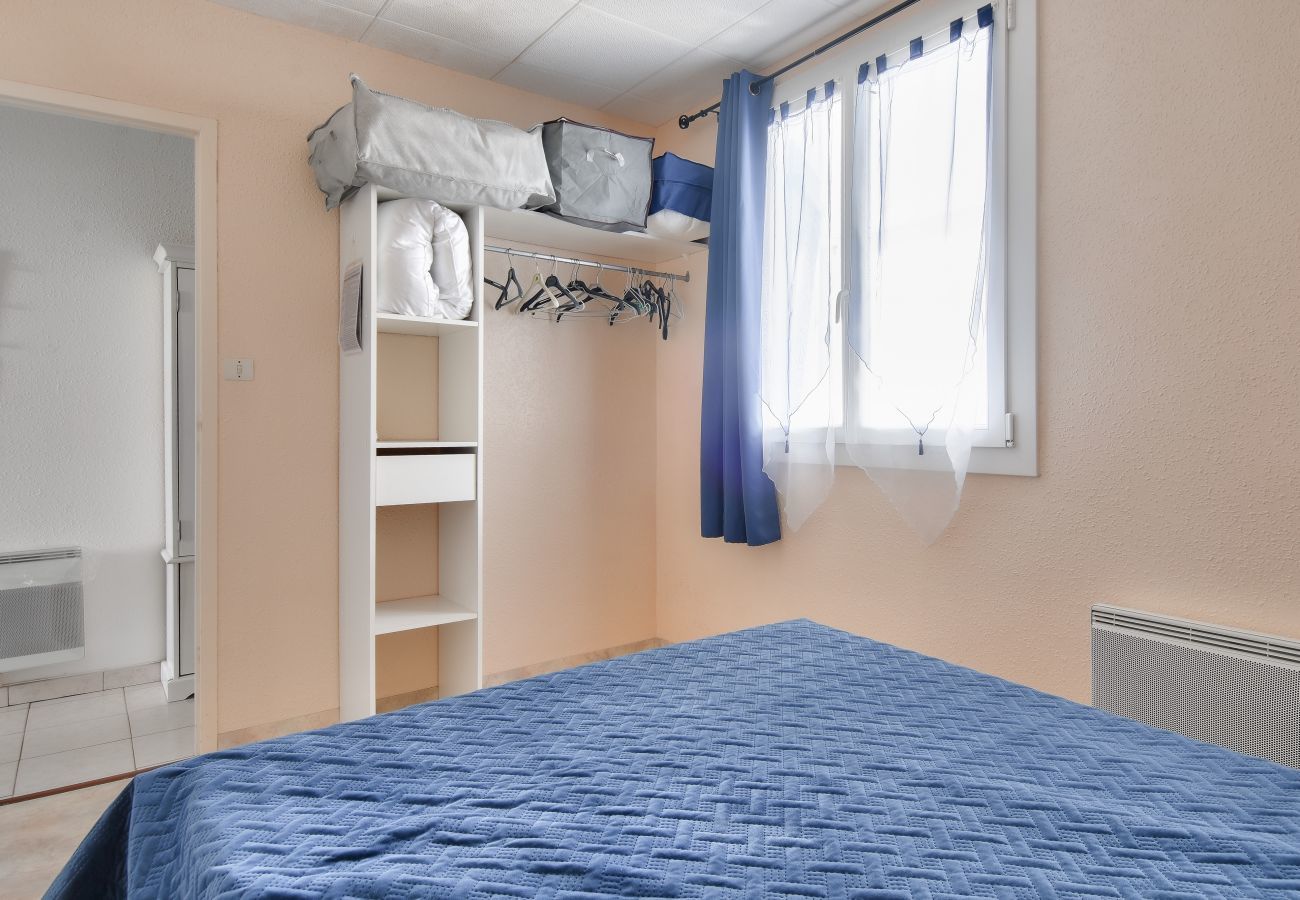 Apartment in Saint-Hilaire-de-Riez - 100m Les Mouettes beach, flat for 4