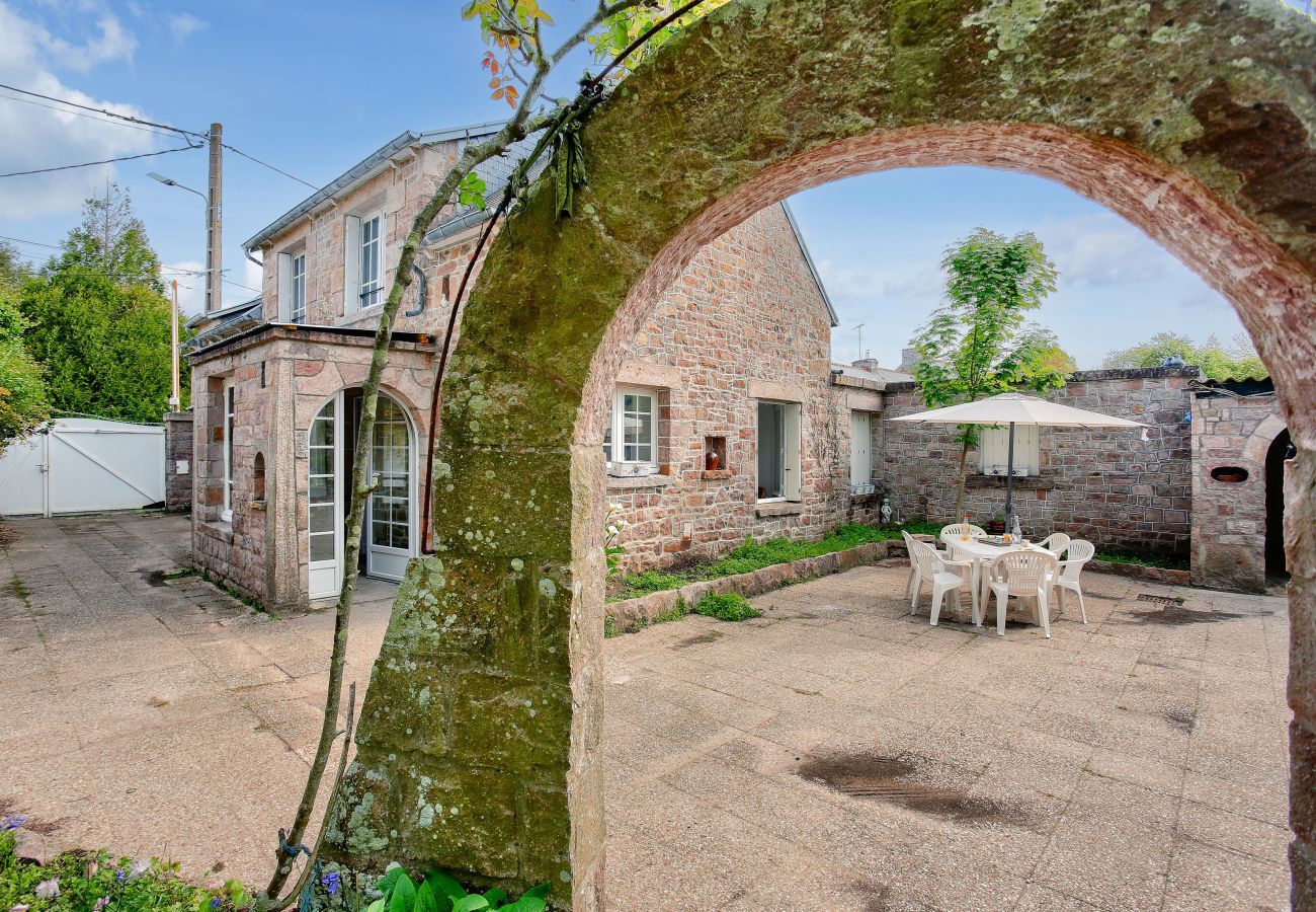 House in Erquy - Beautiful stone house for 6, Erquy