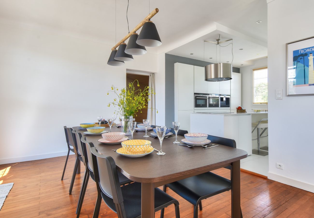 Villa in La Barre-de-Monts - House for 10 with heated pool