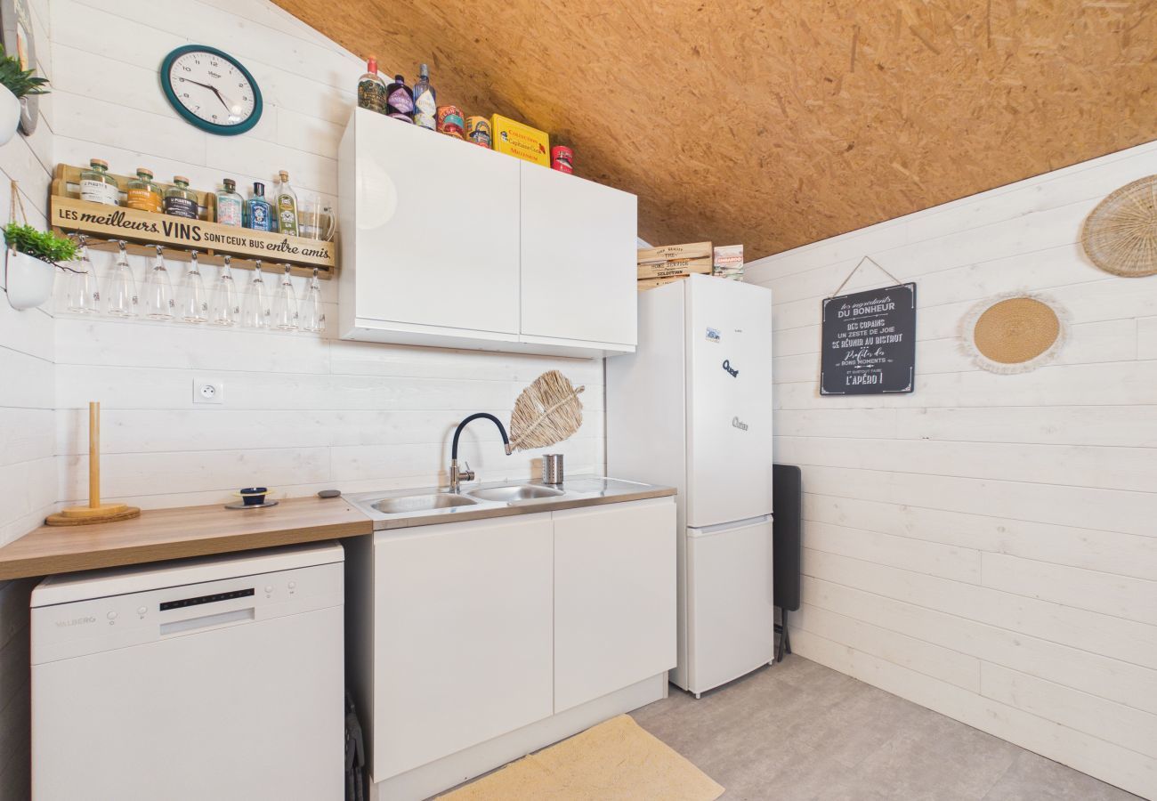 Villa in La Barre-de-Monts - House for 10 with heated pool