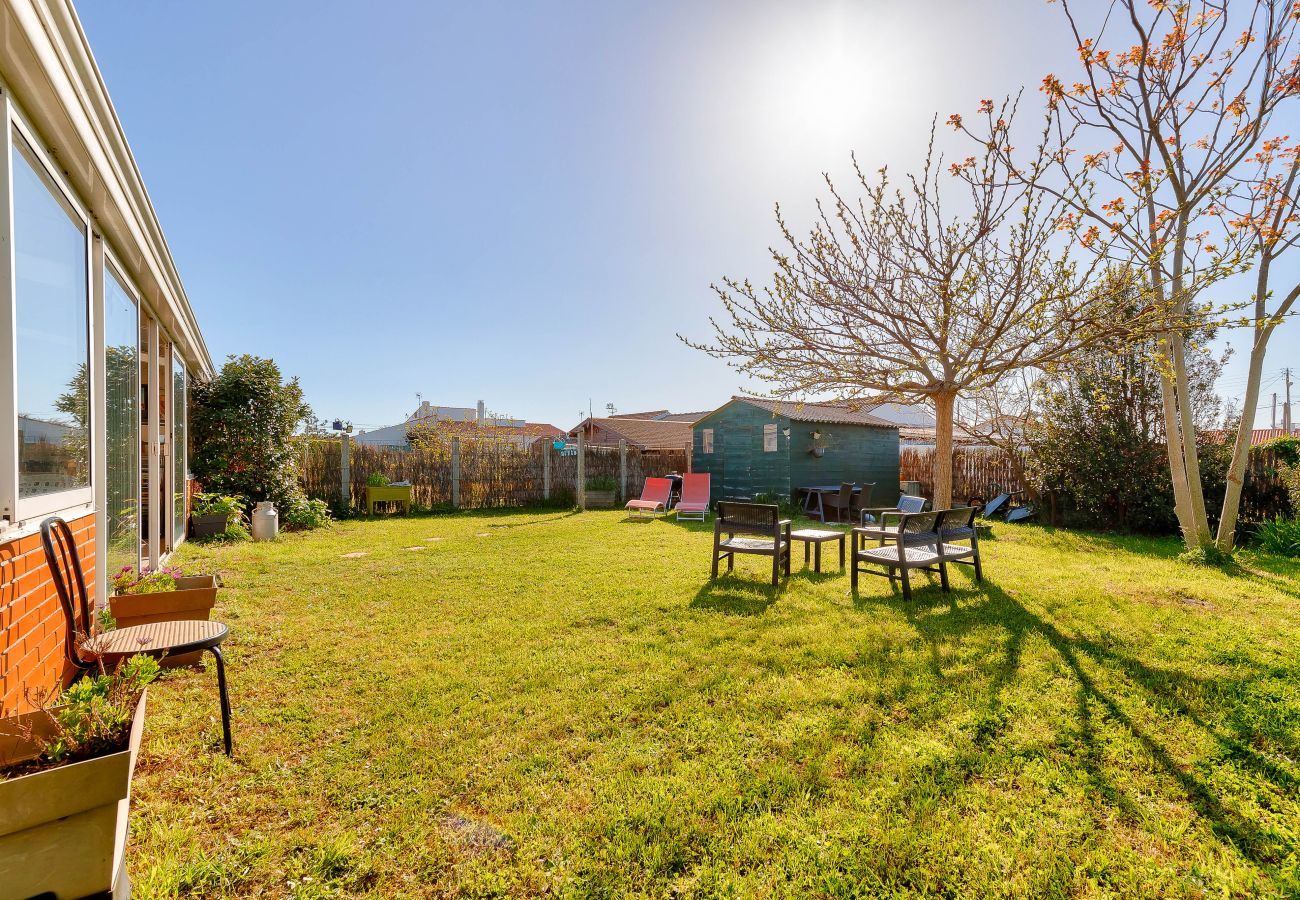 House in Saint-Hilaire-de-Riez - Stay with garden for 6 800m from the beach