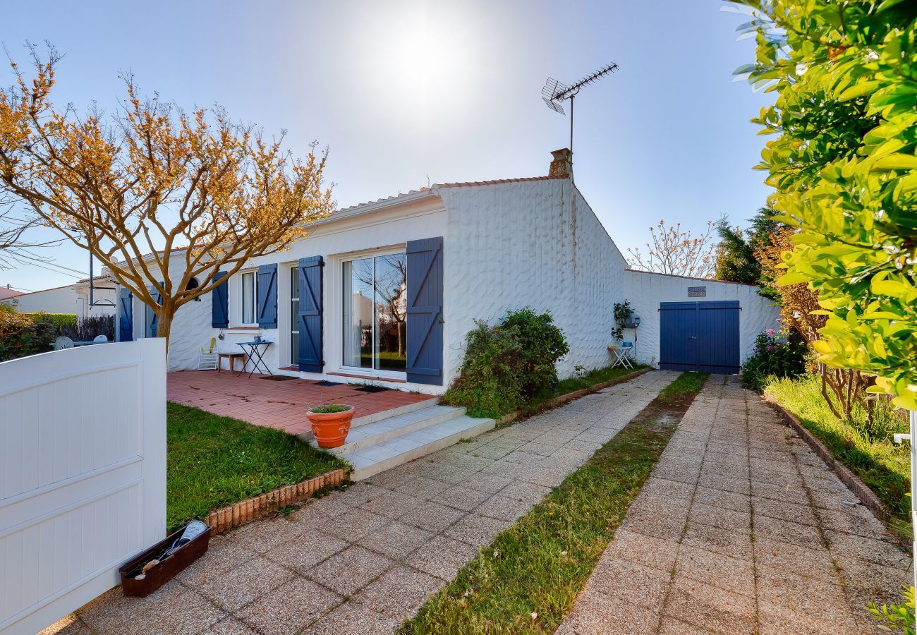 House in Saint-Hilaire-de-Riez - Stay with garden for 6 800m from the beach