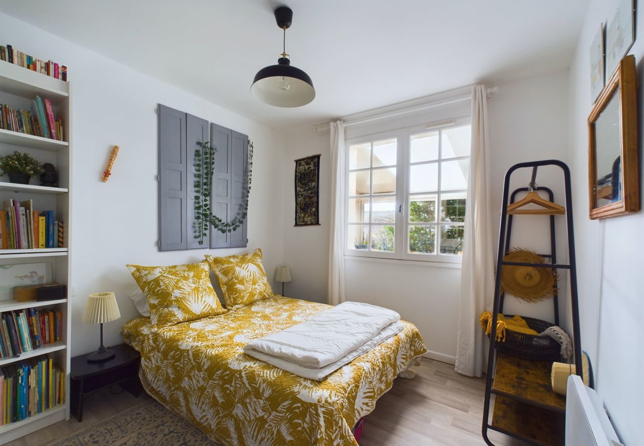 House in Saint-Hilaire-de-Riez - Stay with garden for 6 800m from the beach