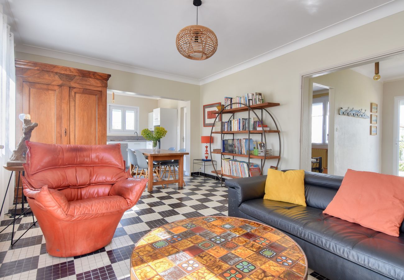 House in Barbâtre - 800m from beach - House 4 adults - 4 children