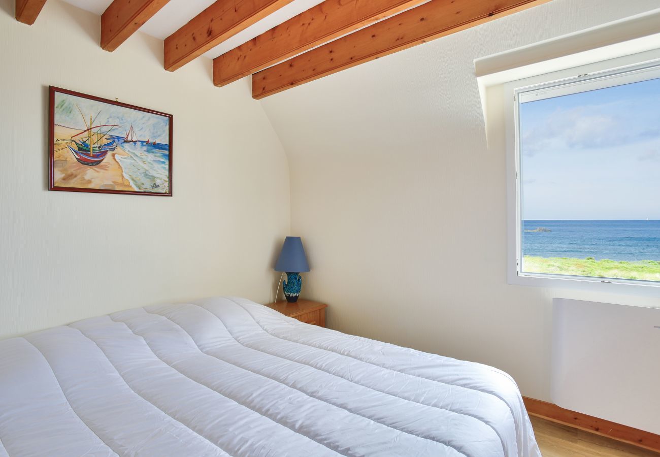 House in Erquy - Sea view direct beach access 4 adults and 3 children