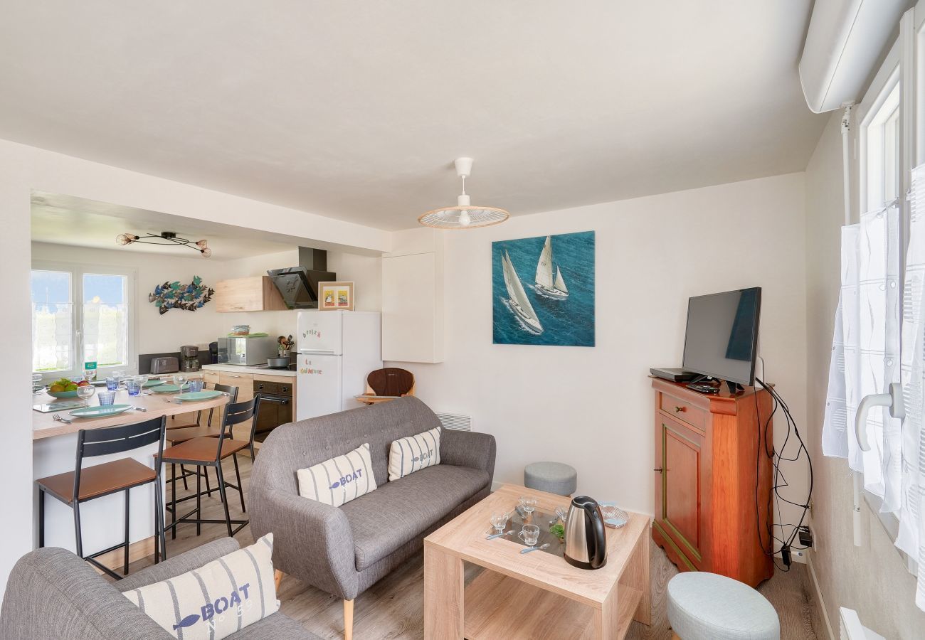 Apartment in Le Guilvinec - 300m from the beach- Ground floor flat