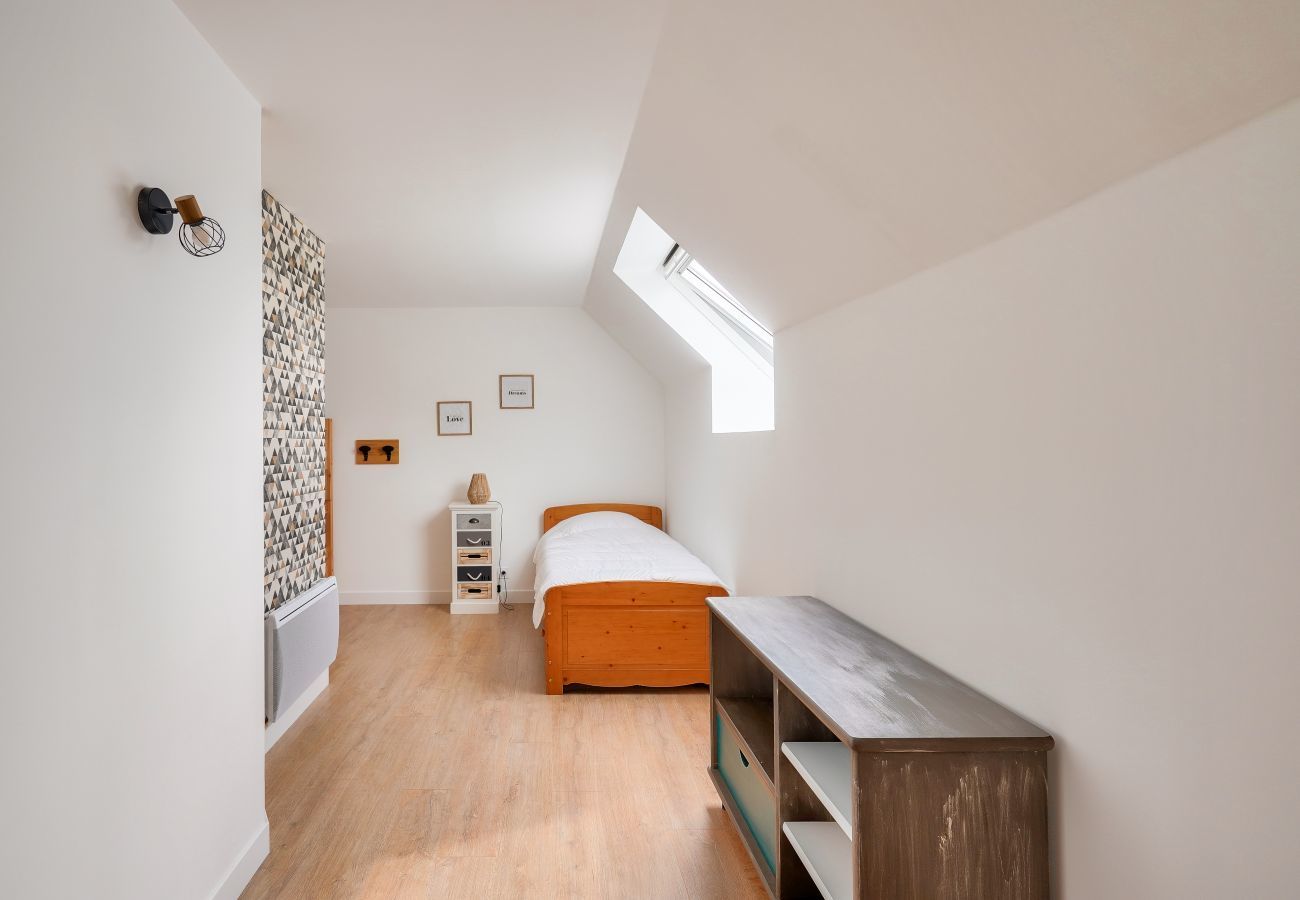 House in Plomeur - Beaches La Torche and Le Ster: House for 6- Surf