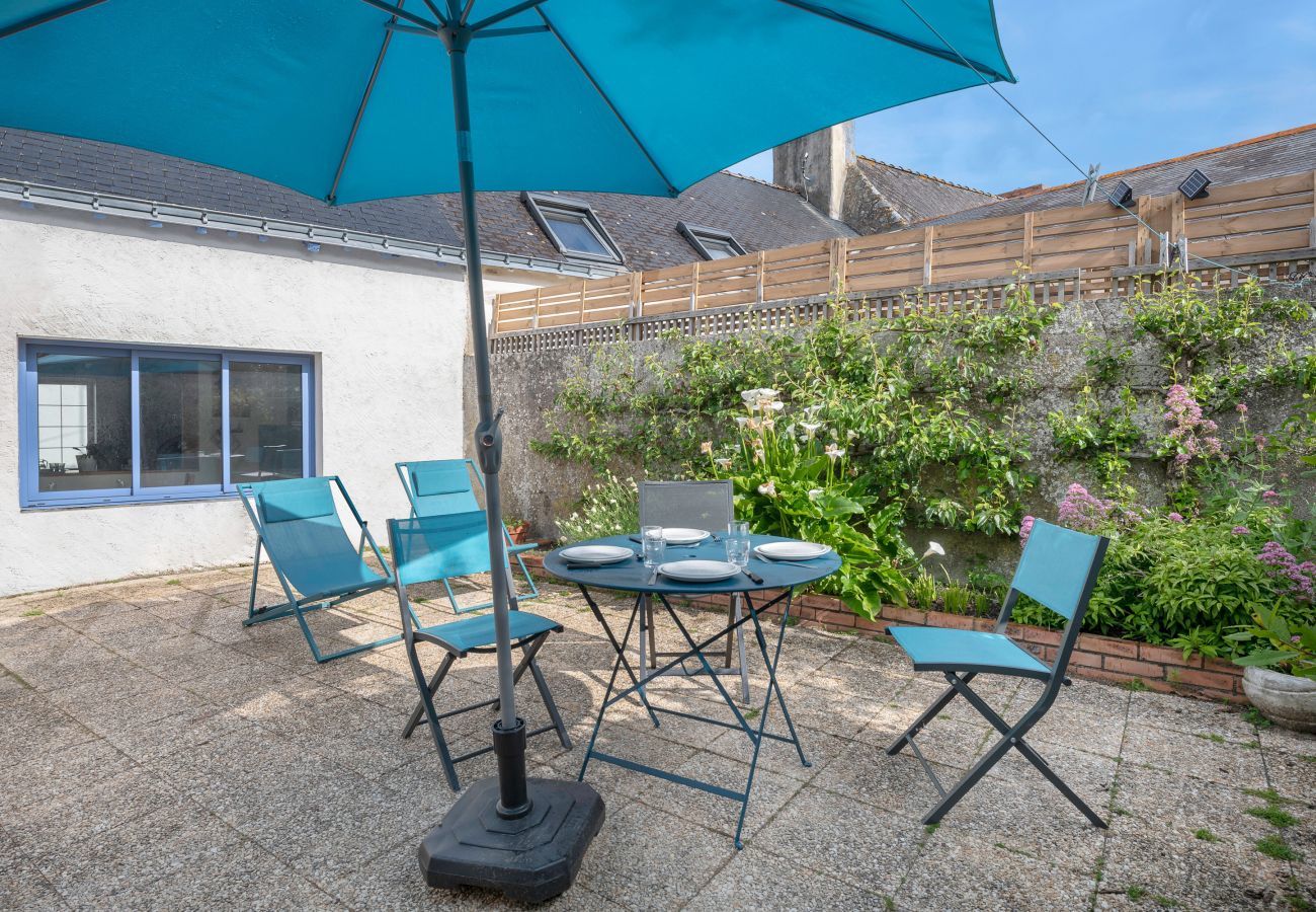 Terraced House in Batz-sur-Mer - Salt worker's house 400m from the Guérande marshes