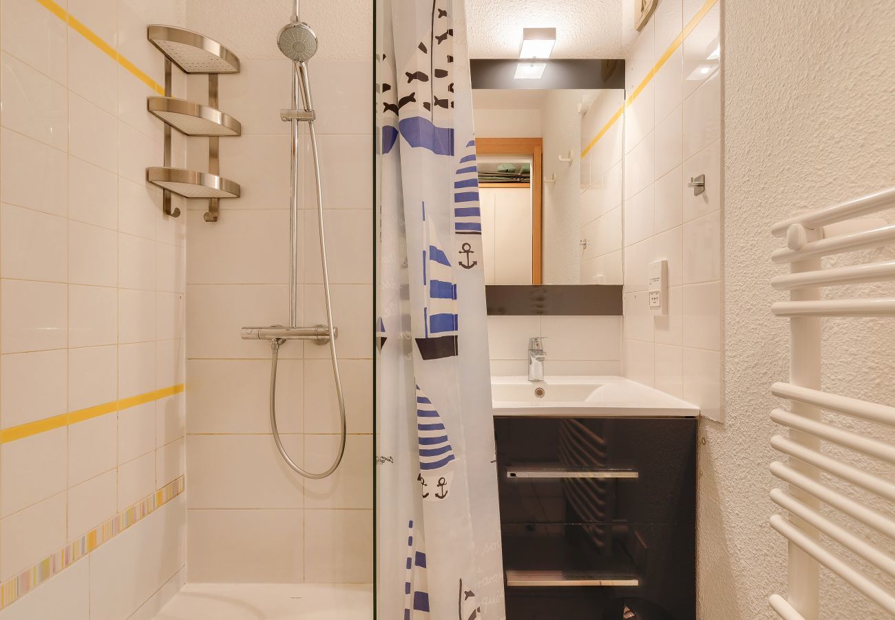 Apartment in Talmont-Saint-Hilaire - 4-person apartment with sea view and marina