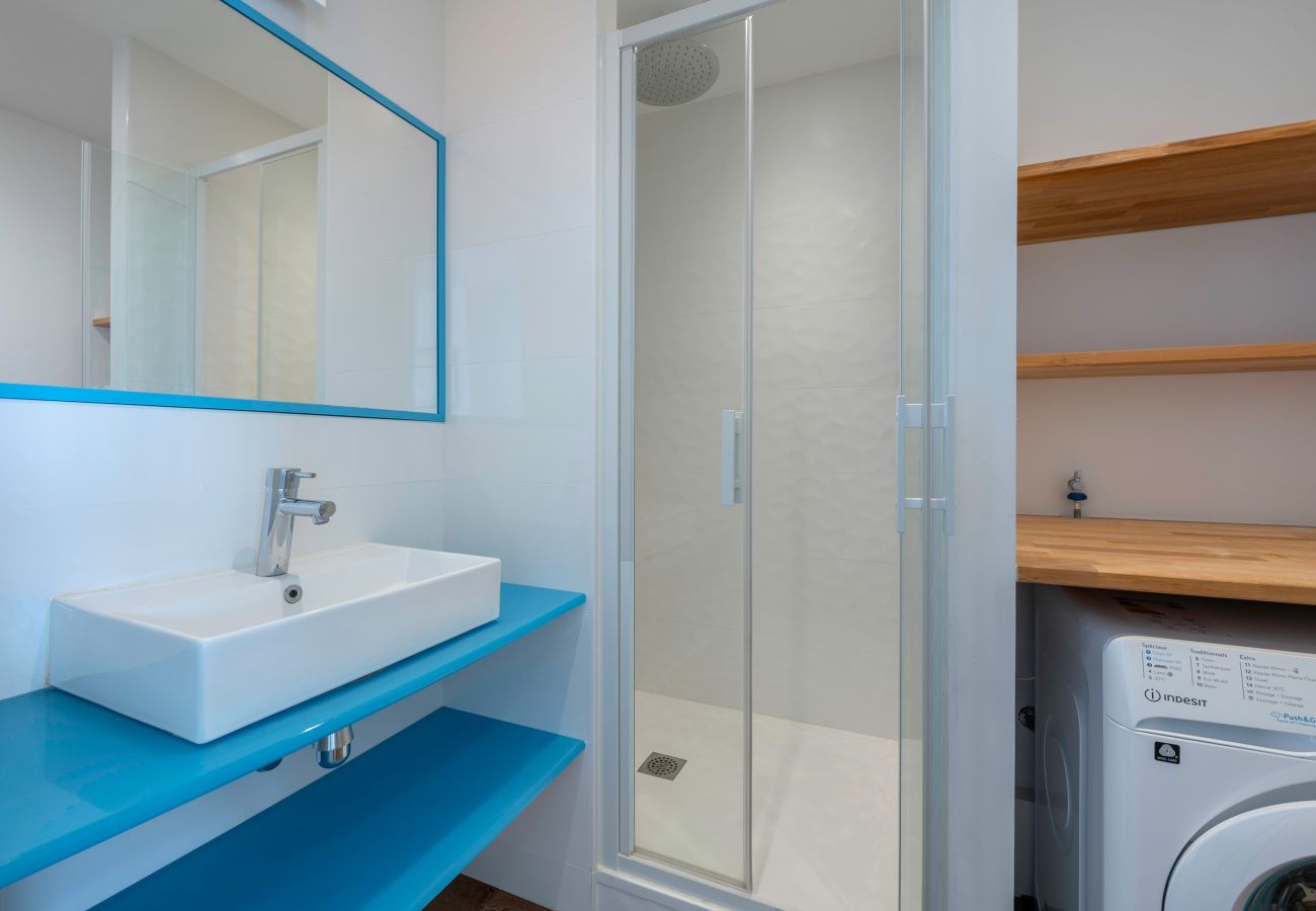Apartment in La Baule-Escoublac - Flat for 6 with sea view 40m from the beach 