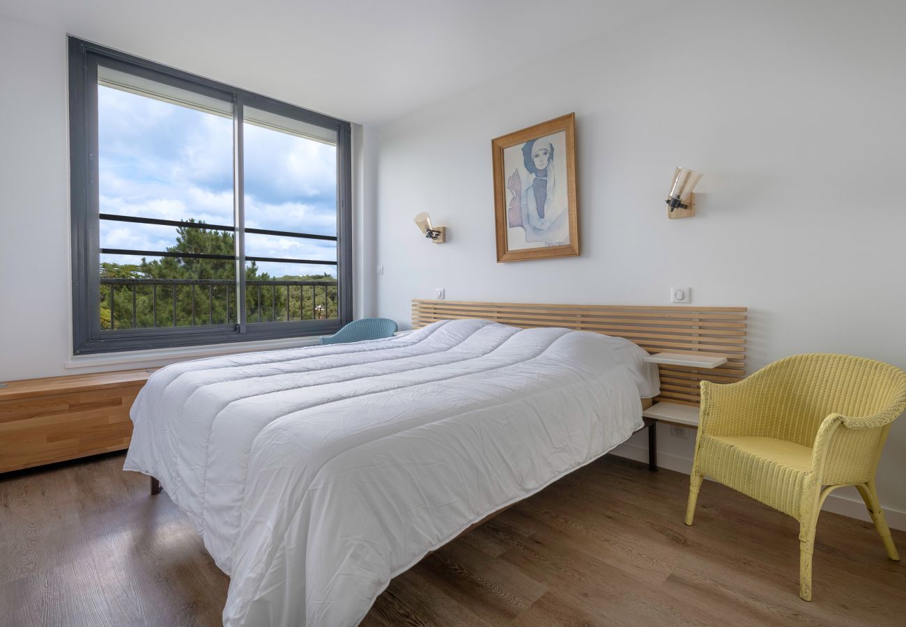 Apartment in La Baule-Escoublac - Flat for 6 with sea view 40m from the beach 