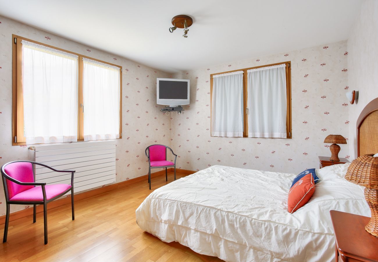 House in Pléneuf-Val-André - House with port view – sleeps 4 adults and 4 children
