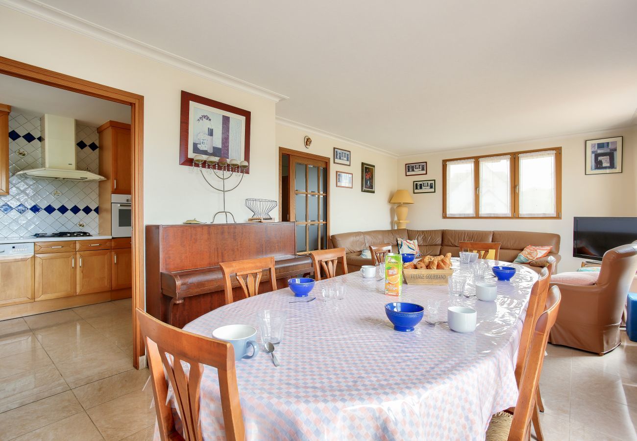 House in Pléneuf-Val-André - House with port view – sleeps 4 adults and 4 children