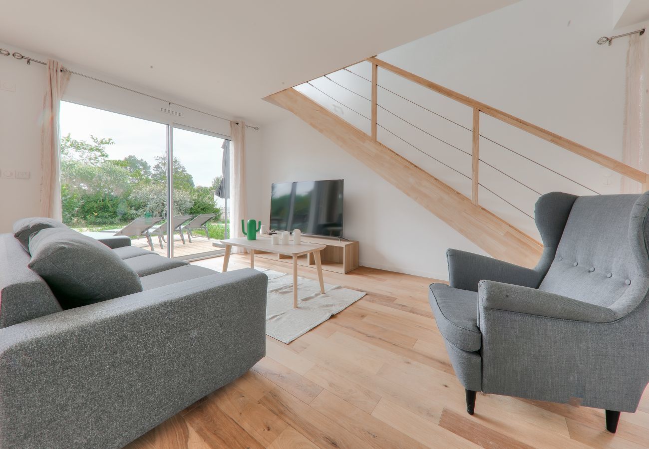 House in Le Tour-du-Parc - House for 8 - 300m from Rouvran beach