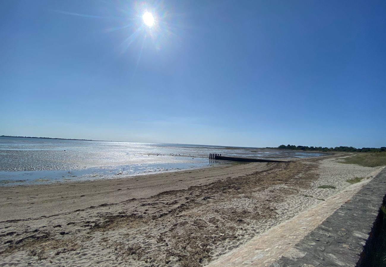House in Le Tour-du-Parc - House for 8 - 300m from Rouvran beach