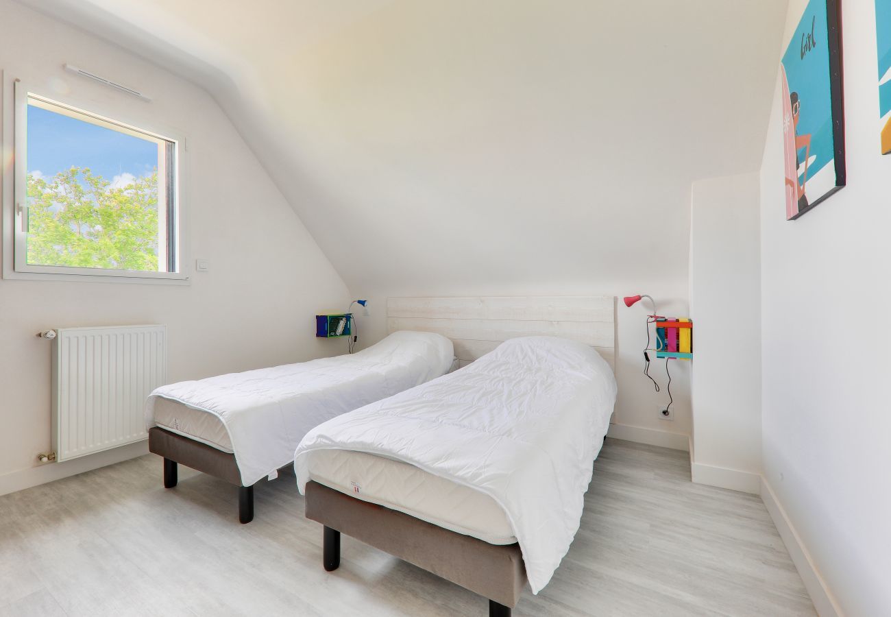 House in Saint-Gildas-de-Rhuys - House with garden - 400m from Les Govelins beach