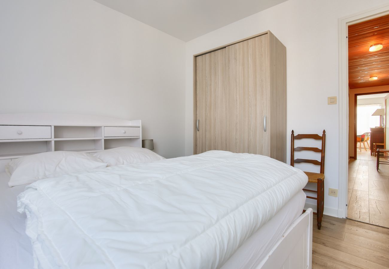 Apartment in Dinard - close to the market and the large beach at l'Ecluse
