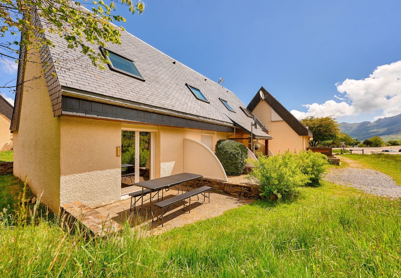 Chalet in Adervielle-Pouchergues - Chalet for 6 with terrace - 400m from the slopes