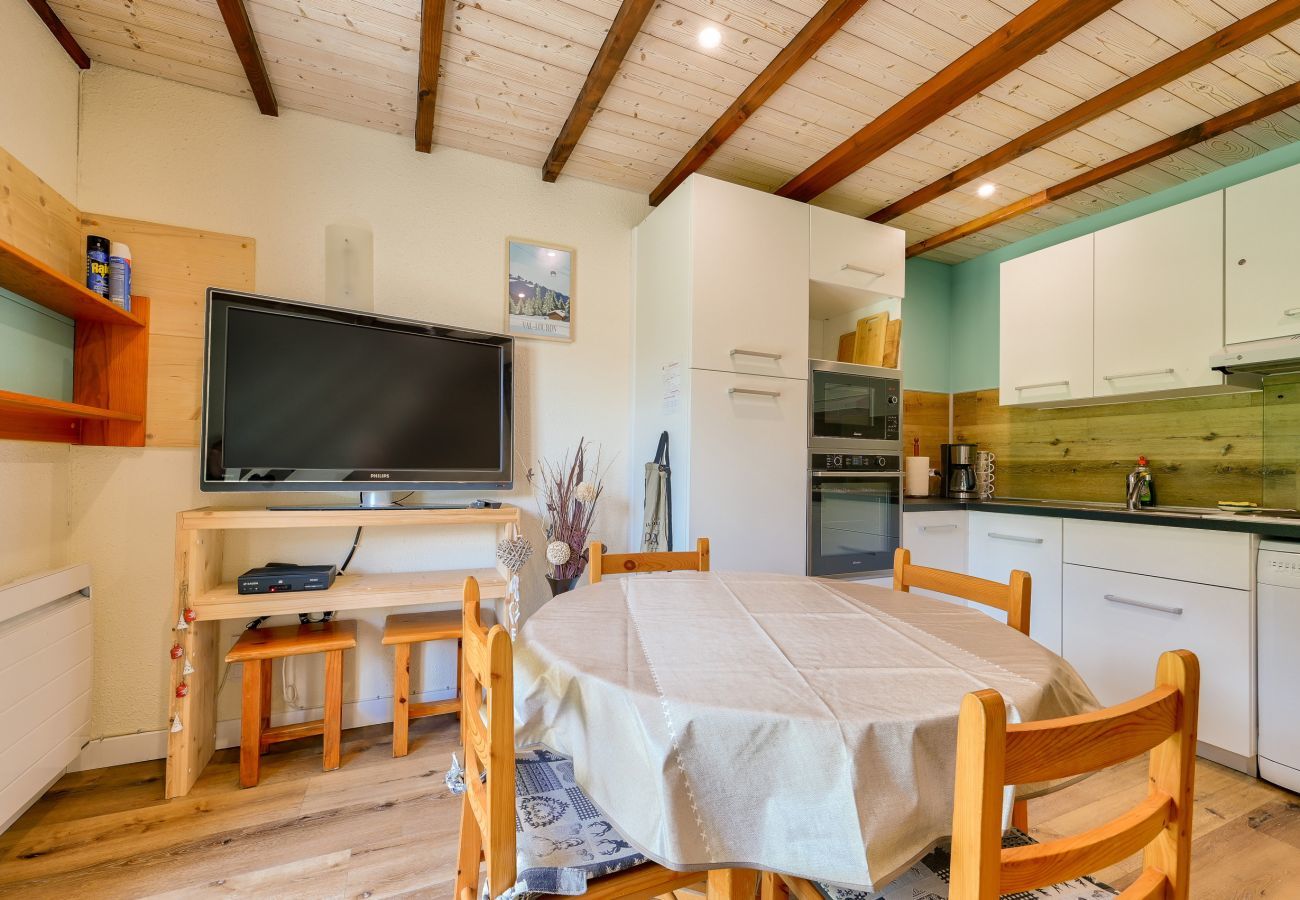 Chalet in Adervielle-Pouchergues - Chalet for 6 with terrace - 400m from the slopes