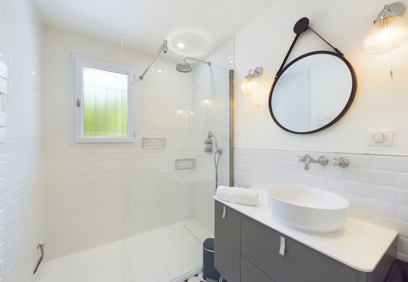 House in La Flotte - Quiet house for 6 - 850m plage de la Clavette