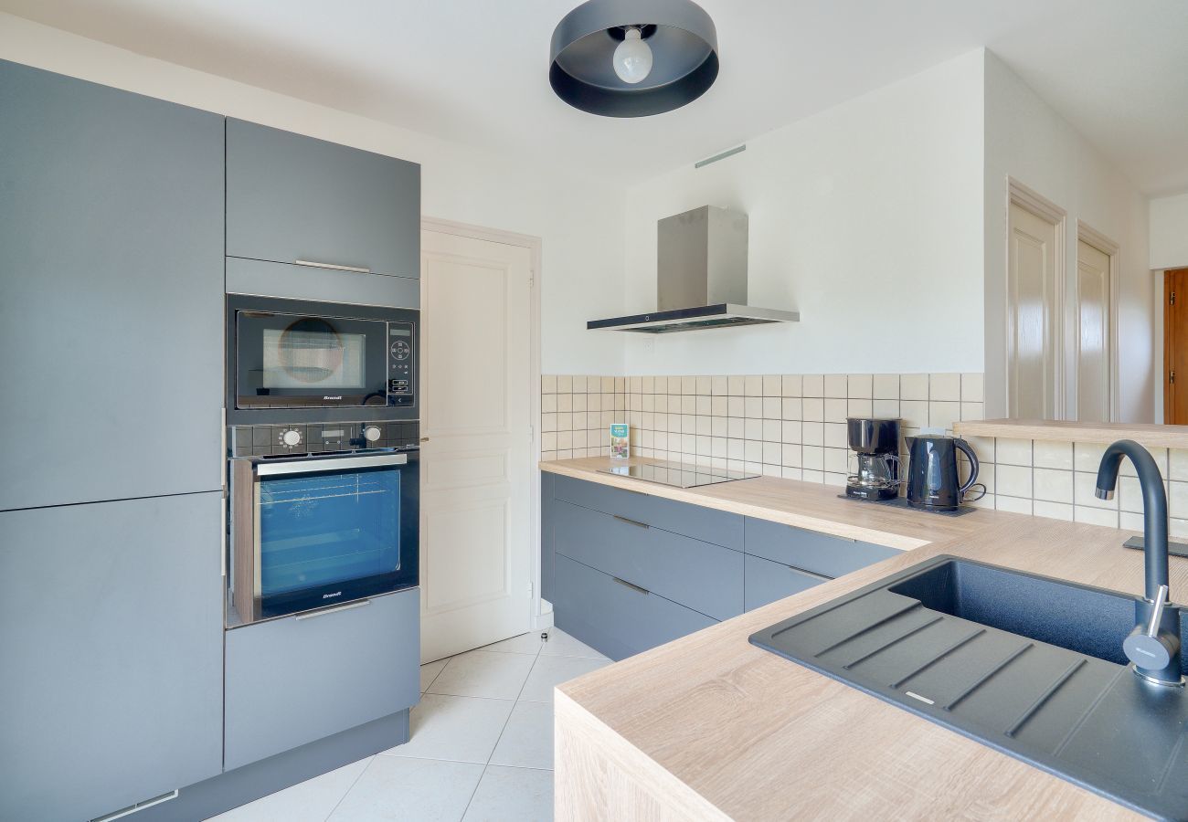 House in Le Guilvinec - House for 4 adults, 1 child 200m from the beach