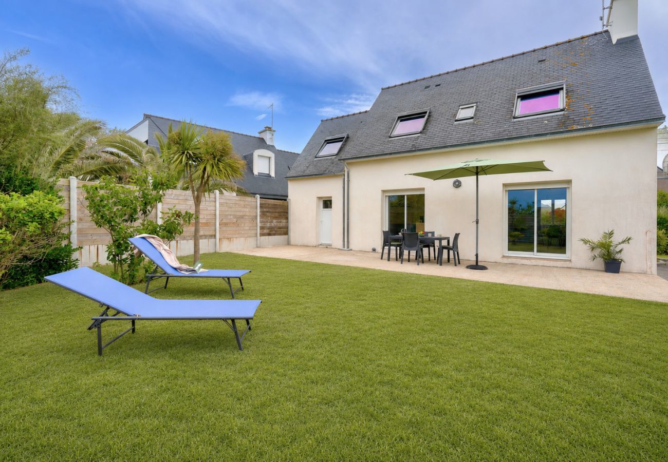 House in Le Guilvinec - House for 4 adults, 1 child 200m from the beach